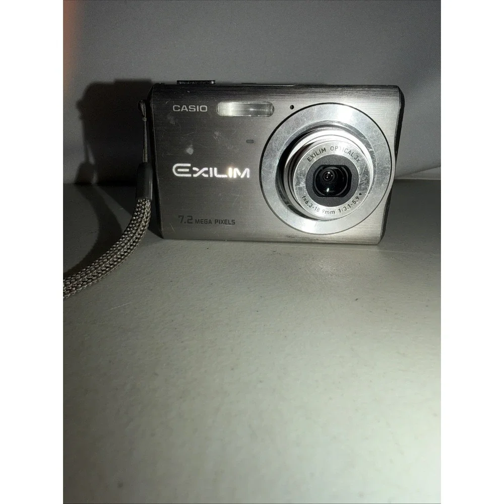 Casio Exilim Digital Camera Unisex OS Silver Good 7.2MP 3x Optical Zoom Y2K